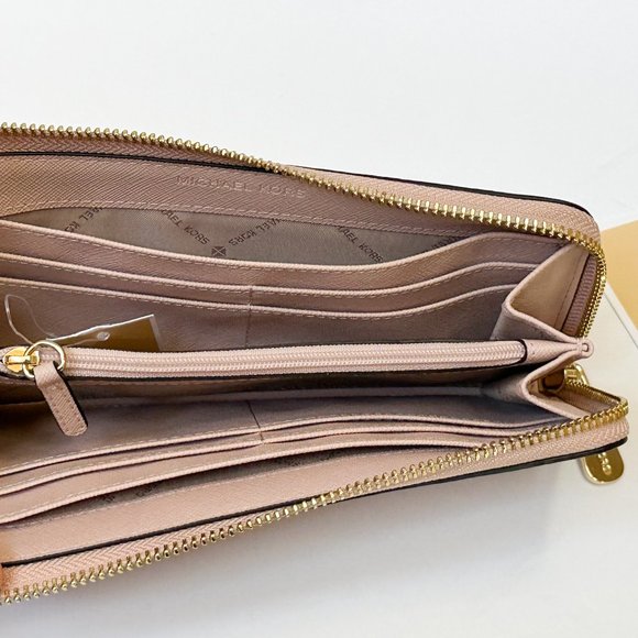 Michael Kors Jet Set Travel LG Three Quarter Zip Wallet Pebbled Leather Ballet - Picture 7 of 11